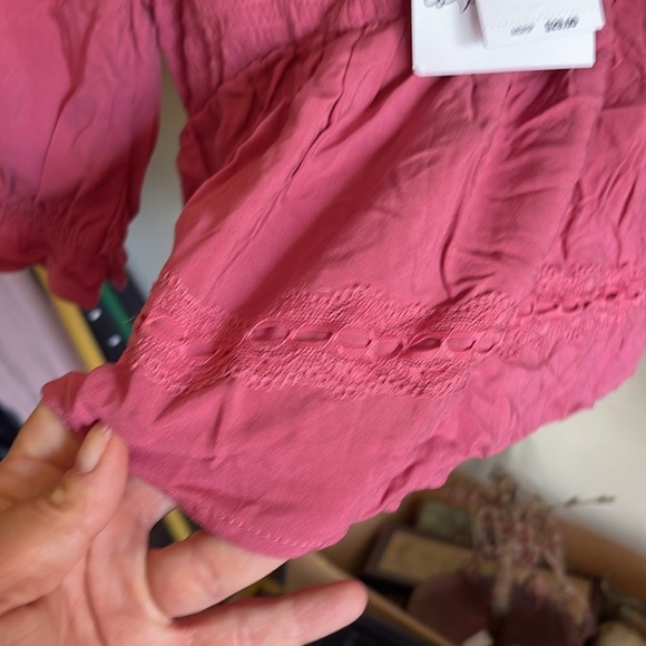 Top - Picture 5 of 7